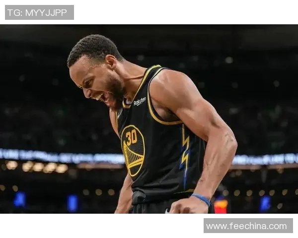 勇士与爵士G4激战正酣谁能在季后赛中逆袭晋级决赛